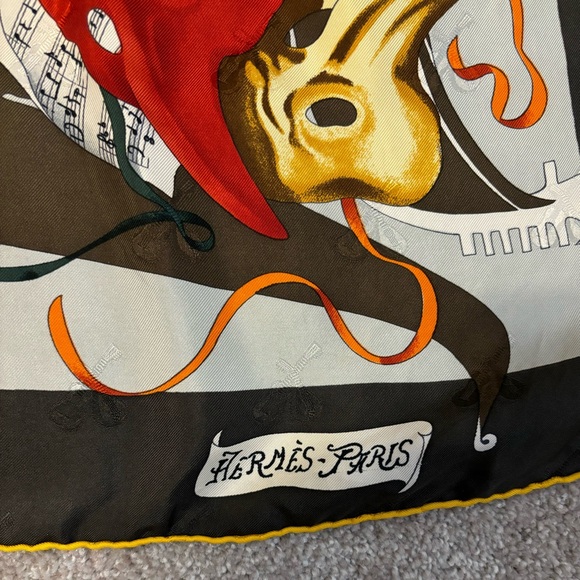 AUTHENTIC HERMES LE CARNAVAl DE VENISE SILK SCARF BY H de WANTRIGANT. - Picture 2 of 13